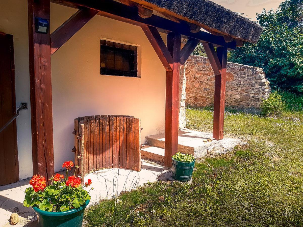 Wild Boar Cottage - Romantic Getaway Бадачоньтомай Экстерьер фото